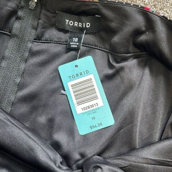 NWT Torrid Floral Polka Dot Hi Low Maxi Skirt Black Size 18 #83010 - Picture 3 of 12